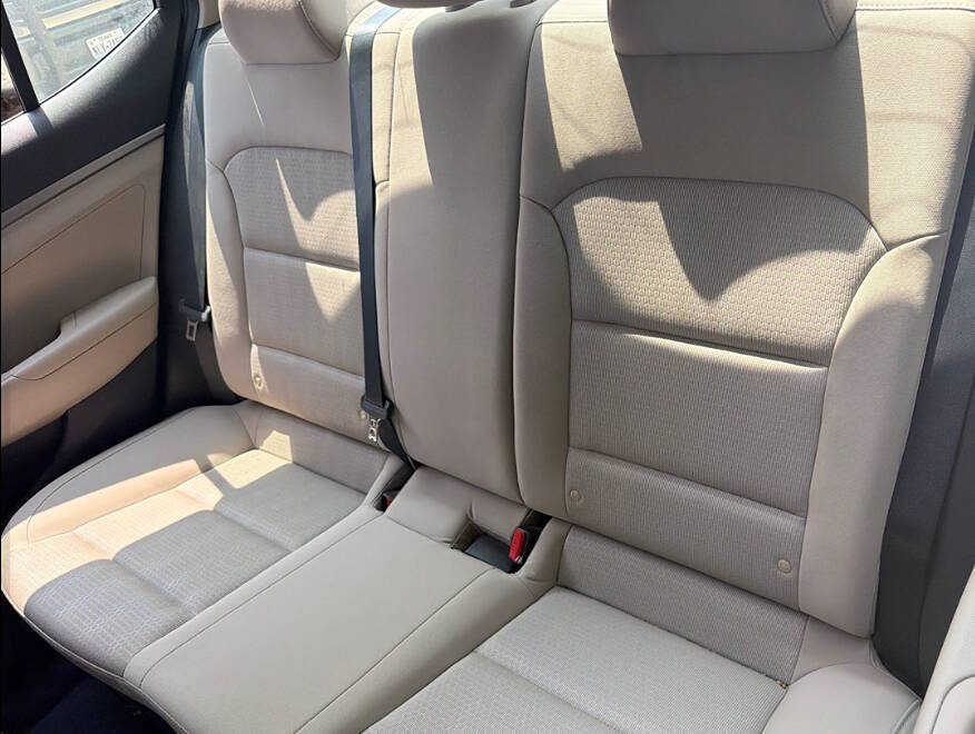 hyundai santa fe 2011 5XYZK3AB2BG091465 image hyundai santa fe 2011 5XYZK3AB2BG091465 image